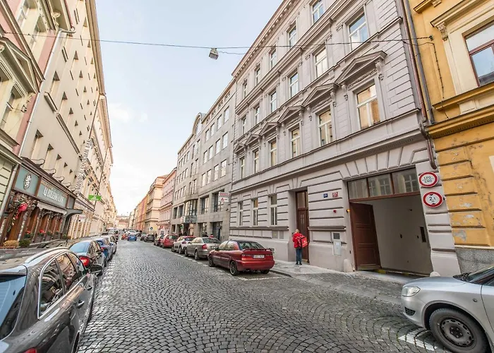 Apartment Quiet & New Near Center With Garage Prag